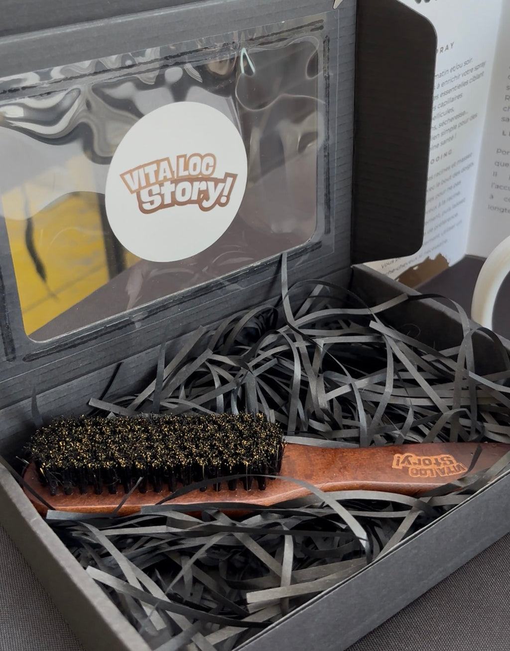 BROSSE tes locks