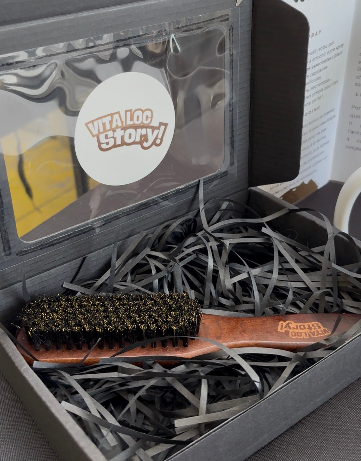 BROSSE tes locks
